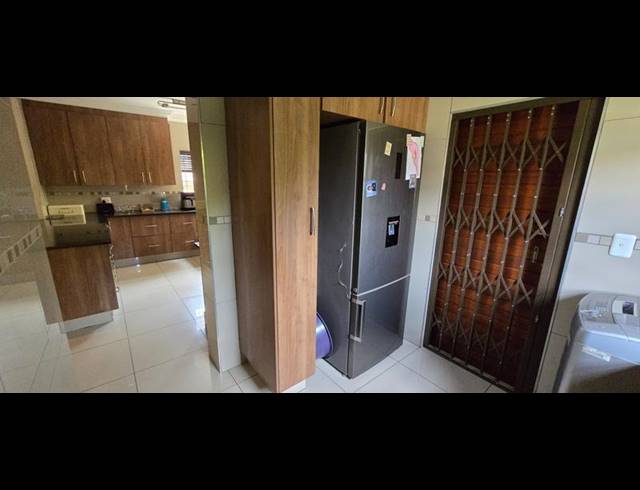 4 BEDROOM HOUSE FOR SALE IN ROSE ACRES ESTATE